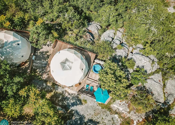 Les Domes Des Gorges